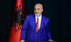 Arnavutluk Başbakanı Rama, yapay zekânın hükümetin bir parçası olabileceğini söyledi