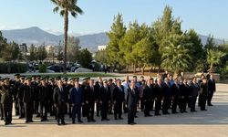 20 Temmuz Barış ve Özgürlük Bayramı'nın 51. yıl dönümü nedeniyle Dr. Fazıl Küçük’ün anıt mezarında tören düzenlendi
