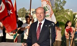 20 Temmuz’un 51’inci yıl dönümünde Rauf Raif Denktaş’ın anıt mezarında tören düzenlendi