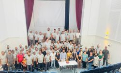 Belediye çalışanlarından başkan Halil Kasım’a doğum günü sürprizi
