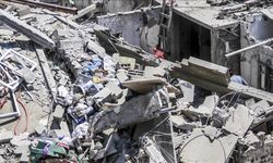 İsrail'in Gazze'ye saldırılarında can kaybı son 24 saatte 100 artarak 61 bin 599'a çıktı