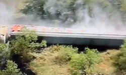 ABD'de tehlikeli madde taşıdığı değerlendirilen tren raydan çıktı