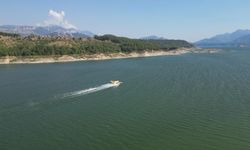 Burdur'da eğitim uçağı göle düştü: Biri Türk diğeri İspanyol iki pilot kurtarıldı