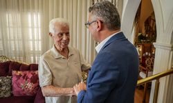 Erhürman, Üçüncü Cumhurbaşkanı Eroğlu’nu ziyaret etti