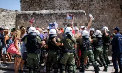 Rodos'taki İsrail karşıtı protestoda polisin müdahale ettiği gösterici suç duyurusunda bulundu