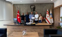 İEZB’den İskele Belediye Başkanı Hasan Sadıkoğlu’na Ziyaret: İş Birliği ve Ortak Projeler Gündemde