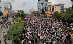 Nepal hükümeti, 19 kişinin öldüğü protestoların ardından sosyal medya yasağını kaldırıyor
