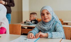 Avusturya'da hükümet, 14 yaş altındakiler için okullarda başörtüsü yasağı konusunda anlaştı