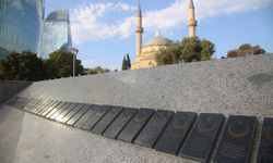 Bakü'nün kurtuluşunun 107. yıl dönümü dolayısıyla Türk Şehitliği'nde tören düzenlendi