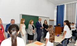 Tatar, İrsen Küçük Ortaokulu’nu ziyaret etti