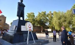 19 Eylül Gaziler Günü nedeniyle Lefkoşa Atatürk Anıtı önünde tören düzenlendi