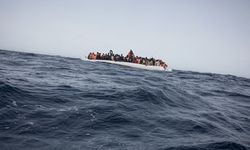 Akdeniz'de Sudanlı düzensiz göçmenleri taşıyan teknede yangın çıktı: En az 50 ölü