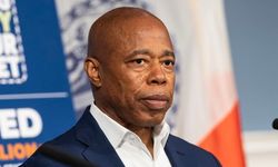 Eric Adams New York belediye başkanlığı adaylığını geri çekti