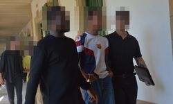 KKTC’de izinsiz ikamet etmek suçundan tutuklanan 2 zanlı mahkemeye çıkarıldı