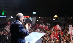 Tatar, Girne’de halka hitap etti: “Kıbrıs Türk halkı pazarlık konusu olamaz, KKTC’yi sonuna kadar savunacağız”