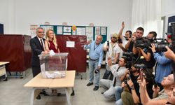 CTP Genel başkanı ve cumhurbaşkanı adayı Erhürman oyunu kullandı
