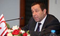 Denktaş: “Kıbrıs adası üzerinde oynanan bir oyun var”