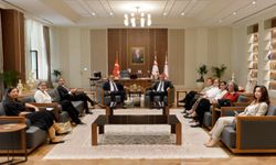 Erhürman, Kemal Saraçoğlu Lösemili Çocuklar ve Kanserle Savaş Vakfı heyetini kabul etti