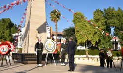 15 Kasım Cumhuriyet Bayramı…Lefkoşa Şehitler Anıtı’nda tören gerçekleştirildi