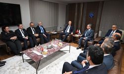 Hasipoğlu Ankara'da Türkiye Kamu-Sen Genel Başkanı Kahveci ile bir araya geldi