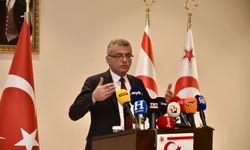 Erhürman, Hristodulidis görüşmesi sonrası basın toplantısı düzenledi