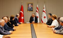 Cumhurbaşkanı Tufan Erhürman, Şehit Aileleri ve Malul Gaziler Derneği üyelerini kabul etti