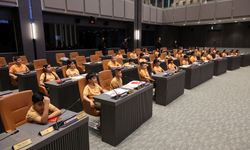 Güzelyurt Kurtuluş İlkokulu öğrencileri Meclis’te çocuk haklarına dikkat çekti…