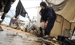 Gazze'deki hükümet: Olumsuz hava koşulları 22 bin çadırı tahrip etti 288 bin aile korunmasız durumda