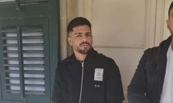 Polise hakaret edip saldırmakla itham edilen Çarpar yeniden mahkemeye çıkarıldı