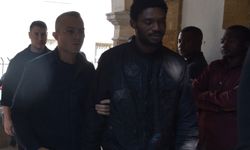 Kaçak Yaşarken Yakalandı, Üzerinden Uyuşturucu Çıktı