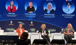 Mehmetçik Büyükkonuk Belediye Başkanı Tuğlu, Uluslararası Yerel Yönetimlerde Kadın Zirvesi’ne katıldı