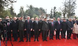 Şehit Hüseyin Ruso anıt mezarı başında düzenlenen törenle anıldı