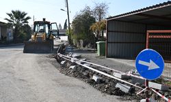 Güzelyurt Belediyesi kaldırım çalışmalarını Yuvacık'ta sürdürüyor