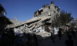 İsrail, ateşkese rağmen Gazze'de saldırılarını sürdürüyor