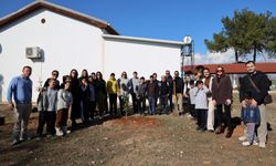 İskele Belediyesi Ötüken Özel Eğitim Okulu’nda meyve bahçesi oluşturdu