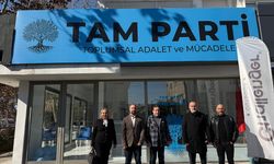 KTÖS heyeti Tam Parti'yi ziyaret etti