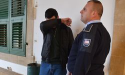 Açık Pencereden Eve Girdi, Kasadan Yüklü Miktarda Para Çaldı