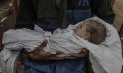 İsrail'in yakıt ve insani yardım girişini kısıtladığı Gazze'de şu ana kadar 10 çocuk soğuktan öldü