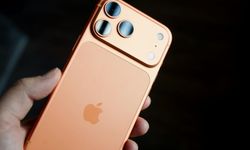 Apple'dan ucuz iPhone ve yenilenmiş Siri planı