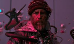 Karayip Korsanları'nın yönetmeni geri döndü: "Yılın komedisi"