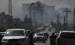 Suriye'nin Suveyda ilinde mühimmat yüklü araç infilak etti: Çok sayıda yaralı var