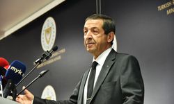 Ertuğruloğlu: “Çözüm mevcut durumdur. İki egemen eşit, komşu devlettir”