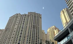 İran saldırısı sonrası Dubai'de panik: İki büyük patlama