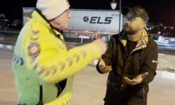 Alkollü yakalanan sürücü, polise "Problemli olan sizsiniz" dedi