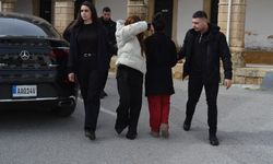 Eğlence mekânı önünde çıkan kavgada, bir kişiyi darp eden zanlılar mahkemeye çıkarıldı