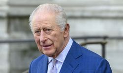İngiltere Kralı Charles'tan kardeşi Andrew'un gözaltına alınmasının ardından "Yasa işlemeli" mesajı
