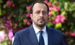 Cyprus Mail’den Nikos Hristodulidis’e Holguin eleştirisi