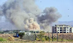 İran, Irak’taki muhalif Kürt grupların üslerini 3 füzeyle hedef aldığını duyurdu