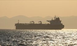 Tayland bandıralı gemiye Hürmüz Boğazı yakınlarında füze saldırısı düzenlendiği bildirildi