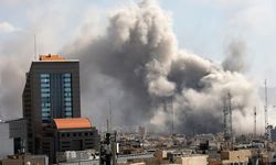 İran, ABD-İsrail saldırılarında 43 bin sivil birimin hasar gördüğünü, 223 kadının hayatını kaybettiğini açıkladı